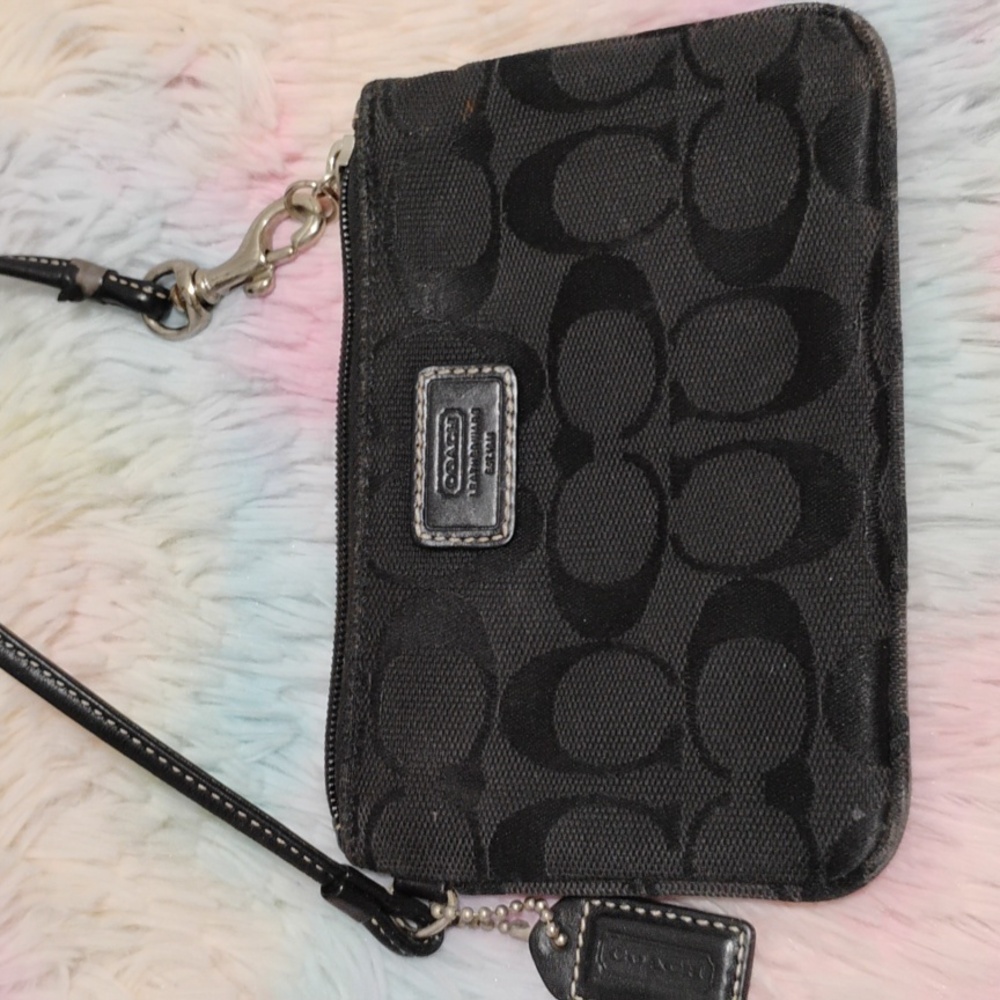 SALE! Coach Signature Print Vintage Crossbody Bag & Matching Mini Wristlet - Picture 6 of 16